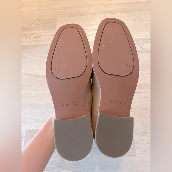 NEW Vionic SELLAH LOAFER, Women's Loafer, Size US 5 - Picture 4 of 5